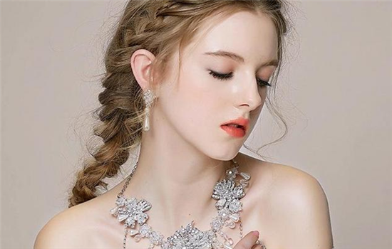 吸脂去双下巴安全吗