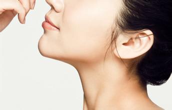 哪种方法垫下巴的效果比较好