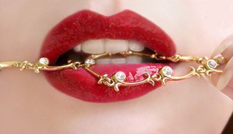 重庆注射玻尿酸丰唇的费用