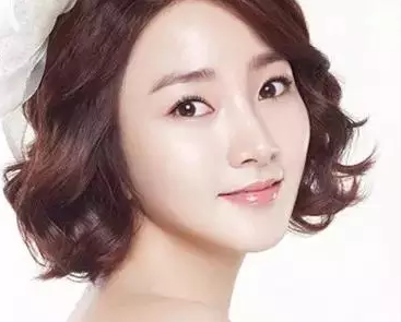 激光溶脂去双下巴