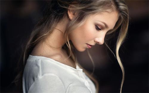 自体脂肪垫下巴优点