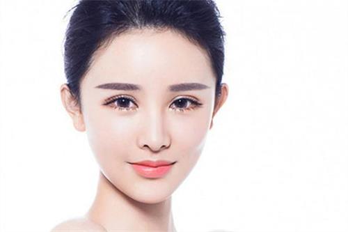 玻尿酸丰下巴后