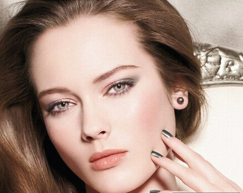 脸部皱纹可以用激光去除吗，消除皱纹，射频除皱，微创除皱术，面部的皱纹，激光除皱的方法效果，