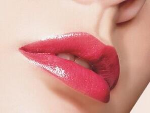 激光脱毛会伤害皮肤的吗，激光脱毛的价格，激光脱毛的效果，激光脱唇毛，唇部激光脱毛，