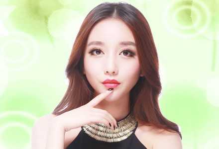  自体脂肪填充额头后