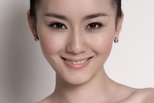 自体脂肪丰脸颊效果